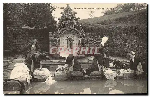 Cartes postales Folklore Baud Fontaine de Notre Dame de la clarte