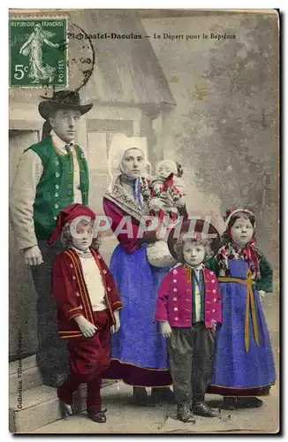 Cartes postales Folklore Plougastel Daoulas Le depart pour le bapteme Enfants