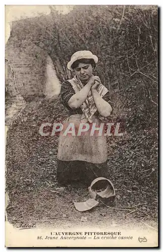 Ansichtskarte AK Folklore Jeune Auvergnate La cruche cassee