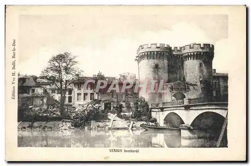 Ansichtskarte AK Militaria Verdun bombarde