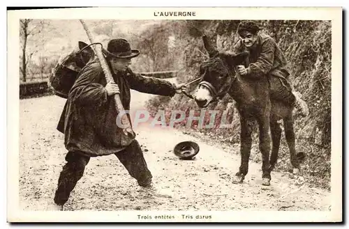 Ansichtskarte AK Folklore Auvergne Trois entetes Tris darus