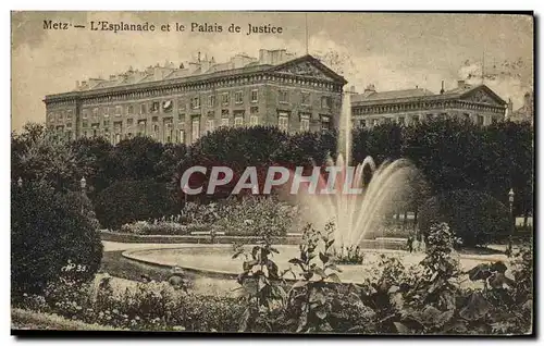 Cartes postales Metz l'Esplanade et le palais de justice