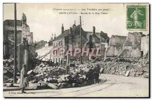 Cartes postales Militaria Guerre 1914 1915 les Vandales ont passe Raon l'Etape entree de la rue Thiers