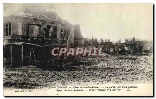 Ansichtskarte AK Militaria Guerre 1914 1916 Albert Somme apres le bombardement ce qu'il reste d'une quartier