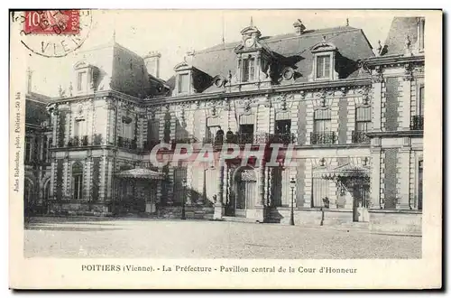 Cartes postales Prefecture Poitiers Pavillon central de la Cour d'Honneur
