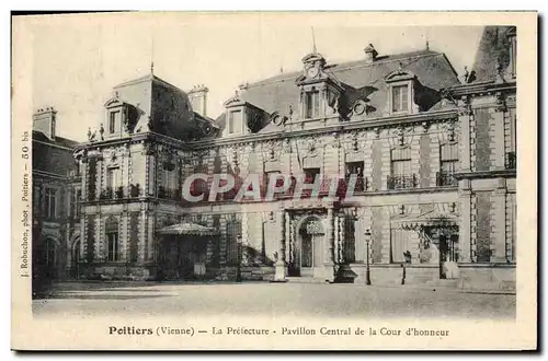 Ansichtskarte AK Prefecture Pavillon central de la Cour d'honneur Poitiers