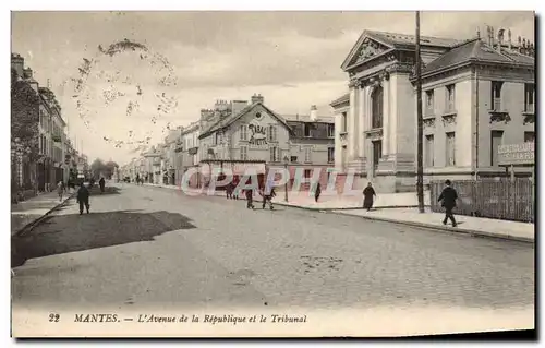 Cartes postales Palais de justice Mantes L'avenue de la Republique et le Tribunal