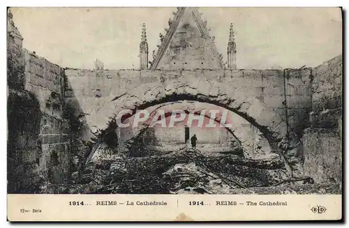 Cartes postales Militaria Reims La cathedrale