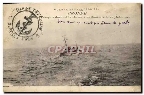 Ansichtskarte AK Bateau de Guerre Fronde Torpilleur francais donnant la chasse a un sous marin en pleine mer