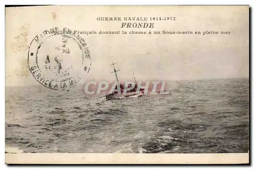 Ansichtskarte AK Bateau de Guerre Fronde Torpilleur Francais donnant la chasse a un sous marin en pleine mer