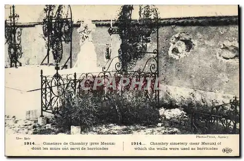 Cartes postales Militaria Cimetiere de Chambry pres Meaux dont les murs ont servi de barricades