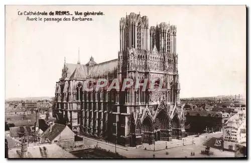 Ansichtskarte AK Militaria La cathedrale de Reims Vue generale