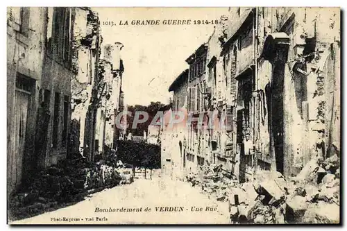 Cartes postales Militaria Bombardement de Verdun Une rue