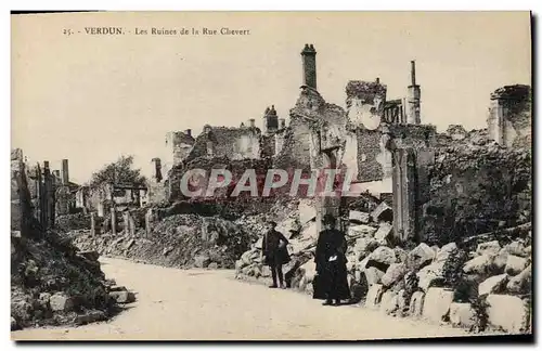 Cartes postales Militaria Verdun Les ruines de la Rue Chevert