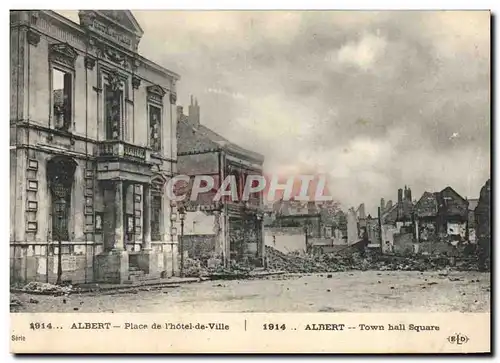 Ansichtskarte AK Militaria Albert Place de l'Hotel de Ville