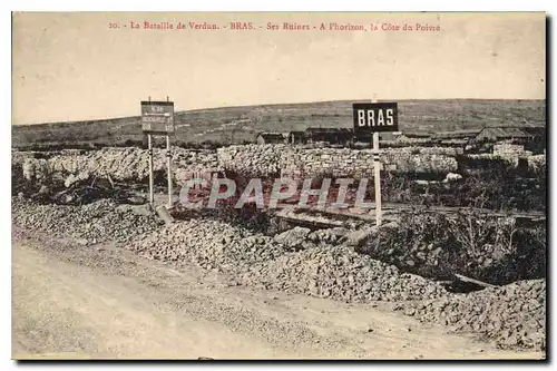 Cartes postales Militaria La Bataille de Verdun Bras Ruines A l'horizon Le cote du Poivre