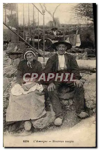 Cartes postales Folklore Auvergne Heureux couple