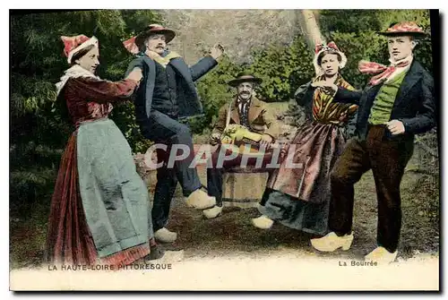 Cartes postales Folklore Haute Loire La bourree
