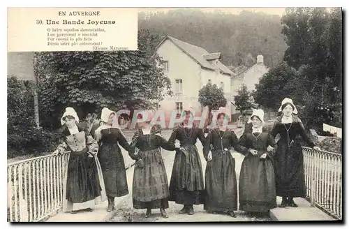 Ansichtskarte AK Folklore En Auvergne une bande joyeuse