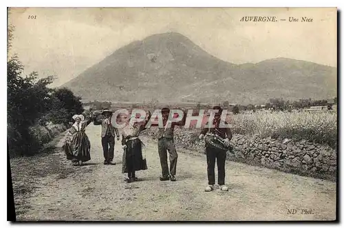 Ansichtskarte AK Folklore Auvergne une Noce