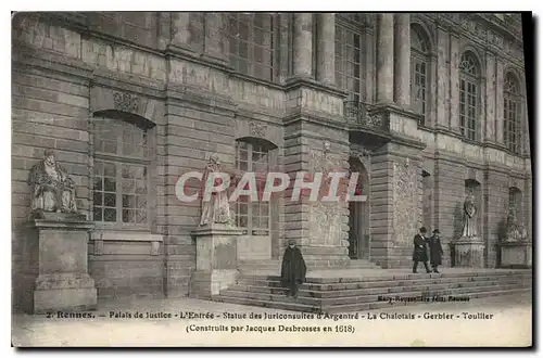 Cartes postales Rennes Palais de Justice L'Entree Statue des Juriconsultes d'Argentre