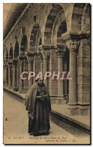 Ansichtskarte AK Folklore Le Puy basilique de Notre dame du Puy Interieur du Cloitre