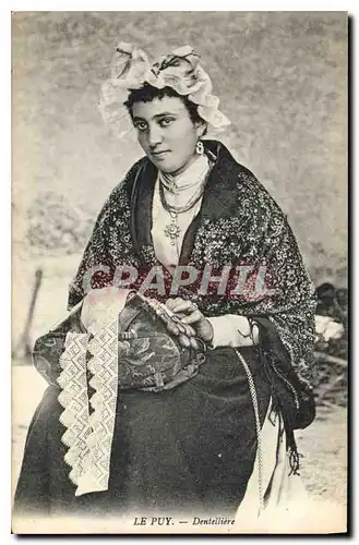 Cartes postales Folklore Le Puy Dentelliere