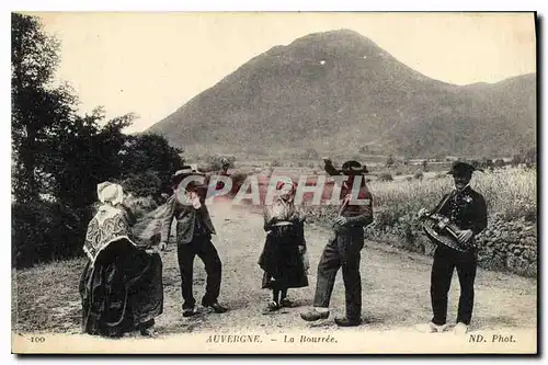 Ansichtskarte AK Folklore Auvergne La Bourree