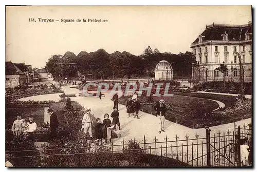 Ansichtskarte AK Troyes Square de la Prefecture