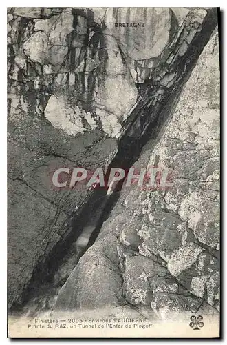 Cartes postales Bretagne Environs d'Audierne pointe du Raz un Tunnel de l'enter de plogoff