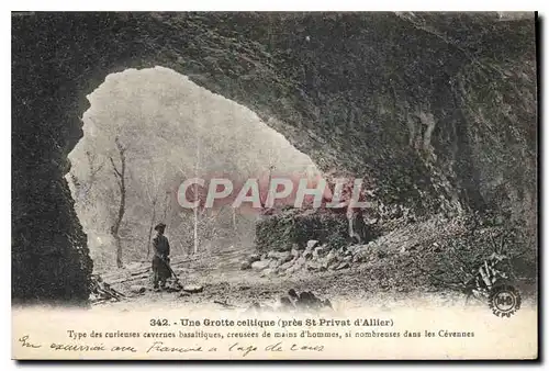 Ansichtskarte AK Une grotte celtique pres St Privat d'Allier