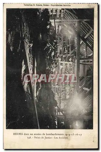 Ansichtskarte AK Reims dans ses annees de bombardements 1914 15 16 17 palais de justice les Archives Militaria