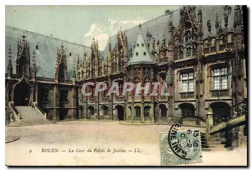 Cartes postales Rouen la cour du Palais de justice