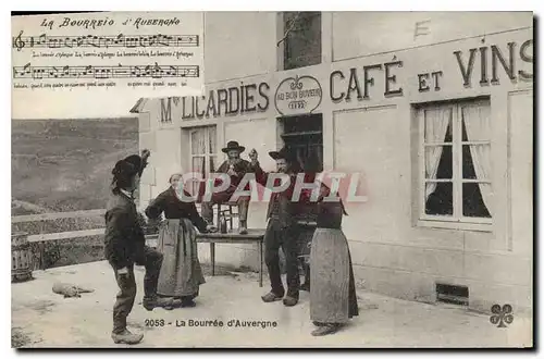 Ansichtskarte AK Folklore La Bourree d'Auvergne