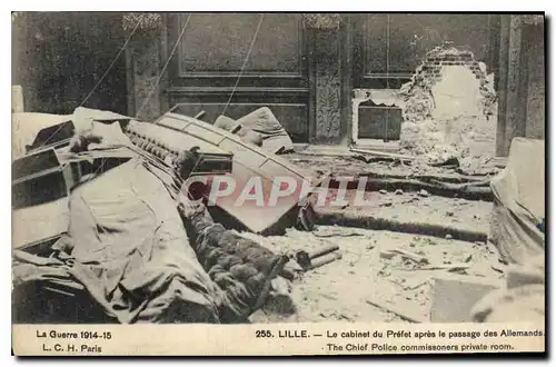 Cartes postales Militaria Lille Le cabinet du Prefet apres le passage des Allemands