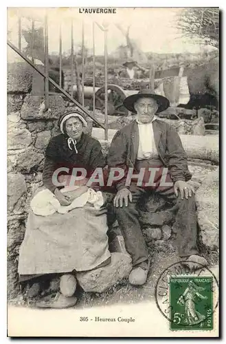 Ansichtskarte AK Folklore L'Auvergne heureux couple