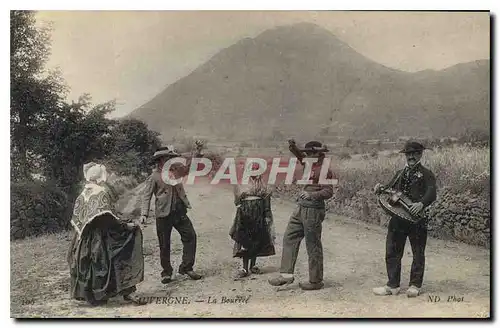 Ansichtskarte AK Folklore Auvergne la bourree