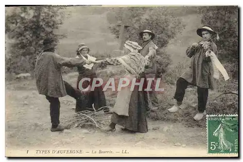 Cartes postales Folklore Types D'Auvergne la Bourree