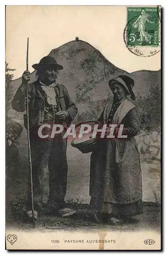 Cartes postales Folklore Paysans Auvergnats