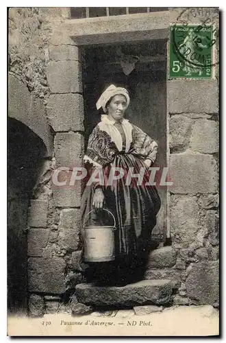 Cartes postales Folklore Paysanne d'Auvergne
