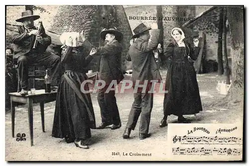 Ansichtskarte AK Folklore La Bourree d'Auvergne Le Croisement