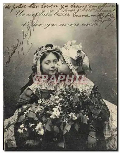 Cartes postales Folklore d'Auvergne on vous envoie