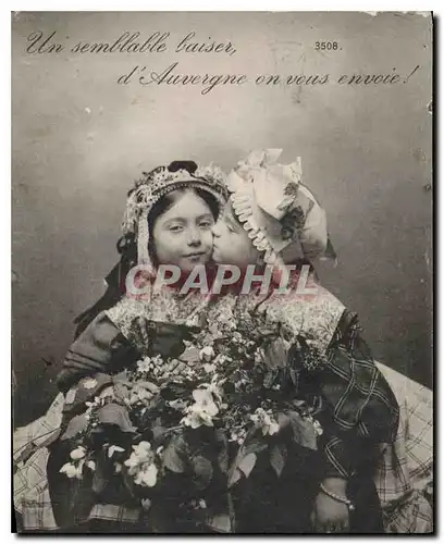 Cartes postales Folklore d'Auvergne on vous envoie