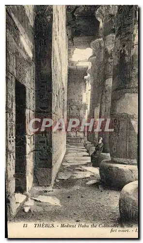 Cartes postales Egypte Egypt THEBES. - Medinet Habou. La colonade dans la premi�re Cour