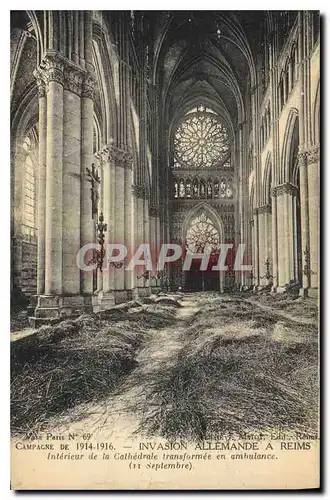 Cartes postales Militaria Campagne de 1914 1916 Invasion Allemande a Reims Interieur de la cathedrale transforme