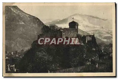 Cartes postales Lourdes Le Chateau Fort et les Montagnes