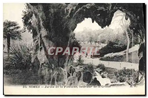 Cartes postales Nimes Jardin de la Fontaine interieur de la Grotte
