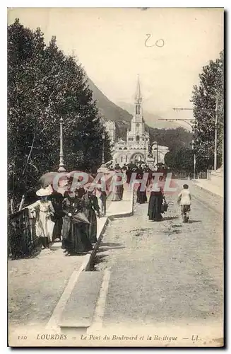 Cartes postales Lourdes Le Pont du boulevard et la Basilique