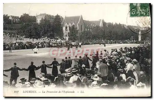 Cartes postales Lourdes La Procession de l'Esplanade