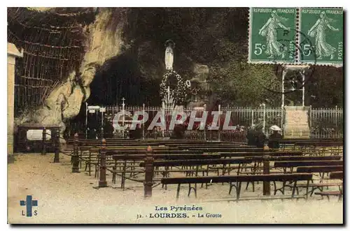 Cartes postales Les Pyrenees Lourdes La Grotte